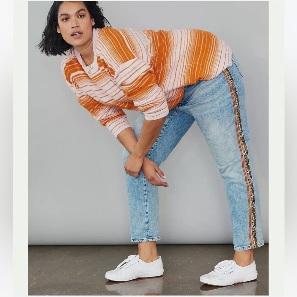 Anthropologie Pilcro Light Wash Camo Side Stripe Slim Boyfriend Jeans E1